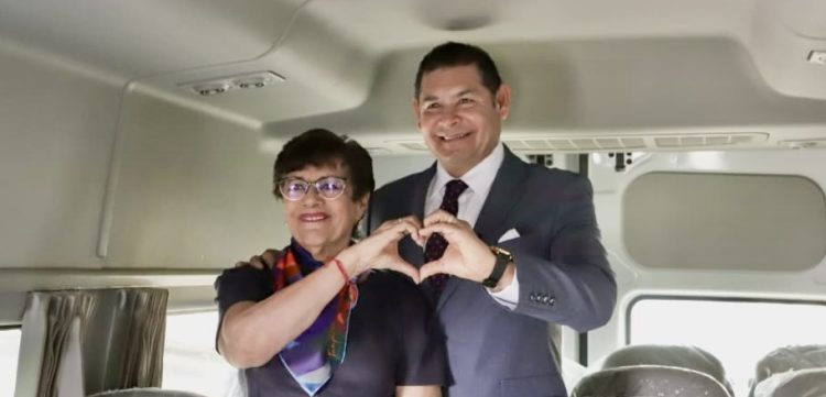 Entrega el Gobernador Alejandro Armenta más de 11 mdp a fondo perdido para unidades nuevas de transporte público