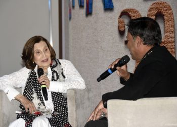 Ángeles Mastretta y el traductor Anisuz Zaman presentan obras en la FENALI 39