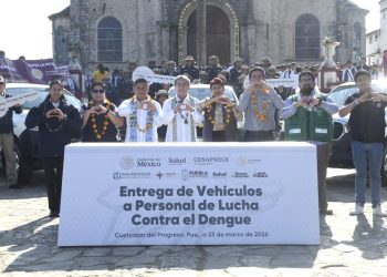 Desde Cuetzalan, arrancan campañas nacionales de vacunación antirrábica y combate al dengue