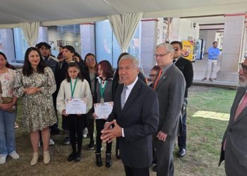 Estudiantes de UTH ganan bronce en INFO MATRIX Puebla