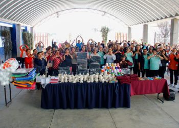 Gobierno de San Pedro Cholula fortalece talleres en Casa del Abue