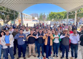 Trabajo de gestión y suma de voluntades permiten el bienestar en San Baltazar Tetela: José Luis Figueroa