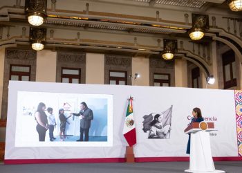 INFONAVIT entrega en Colima las primeras viviendas del Bienestar de ese Estado