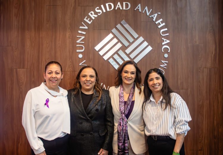 Mujeres líderes reflexionan sobre igualdad y liderazgoen la Anáhuac Puebla