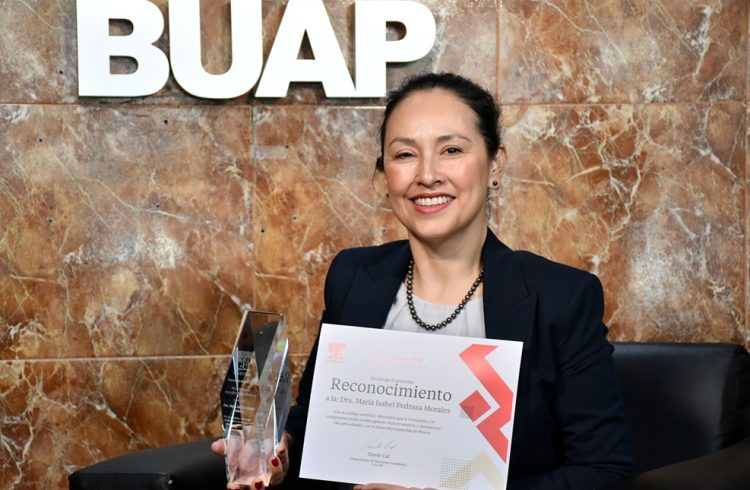 Reconocen a investigadora BUAP con el Premio Elsevier 2026 “Mujeres que transforman México”