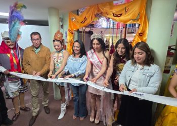 Archivo Histórico inaugura exposición que visibiliza papel de las mujeres en el Carnaval