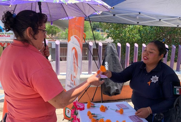 Previenen la violencia en Tecomatlán