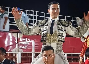 El torero Poblano David Aguilar sale a hombros en Bacabchen, Campeche y continúa su racha triunfal