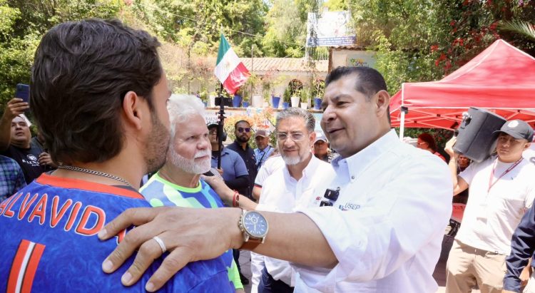 Armenta Mier mantiene cercanía con la gente y encabeza por tercer día consecutivo vigilancia para una Semana Santa Segura