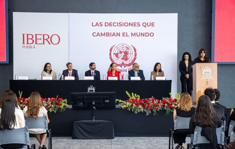 Sr. Felix Silin, consejero de la Embajada de Alemania en México, presente en IBEROMUN 2026