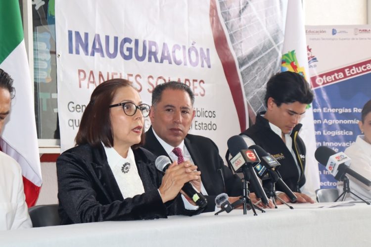 Egresan 182 profesionistas del TEC de la Sierra Norte