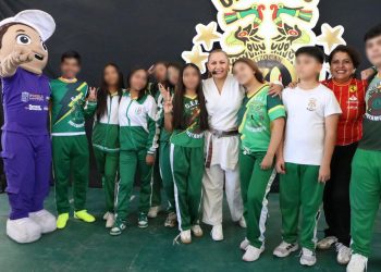 Fortalece Secretaría de las Mujeres cercanía con juventud de Izúcar