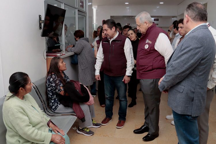 Permanente sinergia entre SEDIF e ISSSTEP elevará calidad en servicios de salud estatales