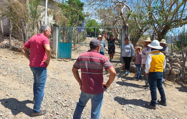 Gestionan ampliación de red eléctrica en Olomatlán