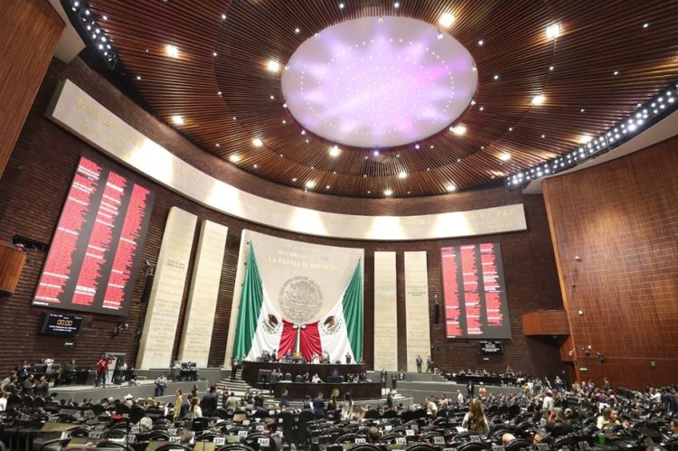 Cámara de Diputados aprobó, por unanimidad, reforma constitucional que faculta al Congreso de la Unión a expedir una ley general en materia de feminicidio