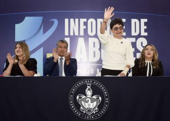 Rinde informe de Labores director del Complejo Regional Centro