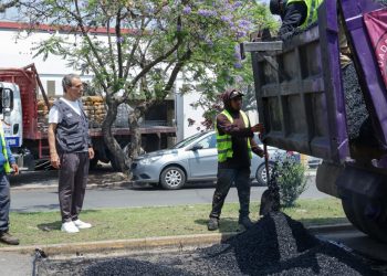 Refuerza Pepe Chedraui acciones de bacheo para mejorar seguridad vial en la capital
