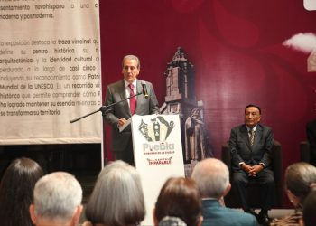 Entrega Pepe Chedraui premios al mérito ciudadano en artes, cultura y patrimonio cultural