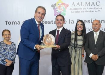 Asiste Pepe Chedraui a la Toma de Protesta de la Presidencia de AALMAC