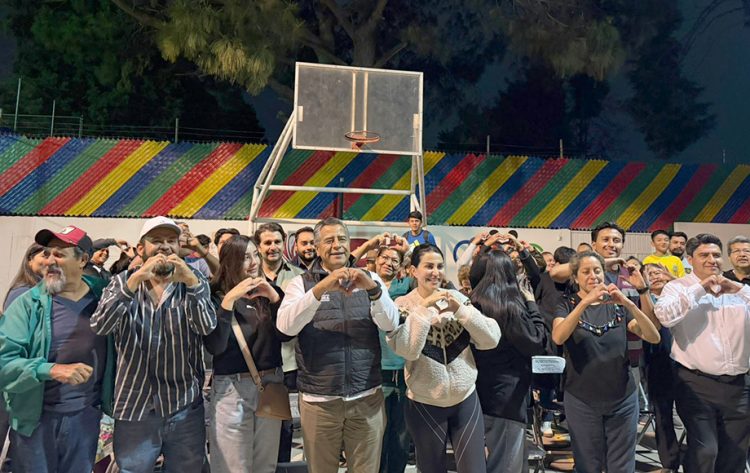 Ray Cuautli impulsa mejoras comunitarias y educativas en Cholula