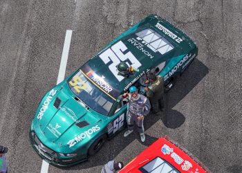 Gran remontada de Santino Zanella en Tuxtla