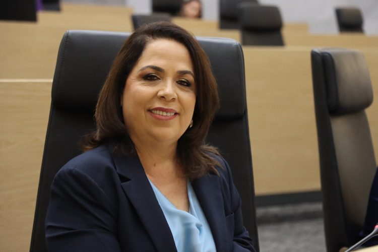 Presenta Soledad Amieva exhorto para la inclusión laboral de personas con discapacidad en Puebla