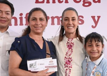 En Nezahualcóyotl, presidenta Sheinbaum inicia entrega de tarjetas Beca Rita Cetina para estudiantes de primaria