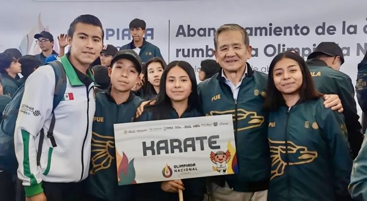 Más de 700 atletas compiten en Karate en Puebla