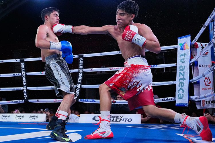 Continúa “Torito” Adame con paso invicto al vencer a Leonides Ramos