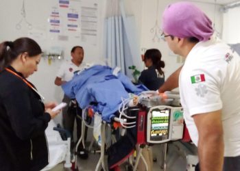 Respuesta inmediata permite traslado aéreo de embarazada desde Acatlán de Osorio