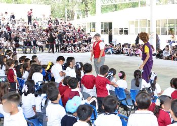 SEDIF lleva Circo de Valores y Unión Familiar a escuelas poblanas