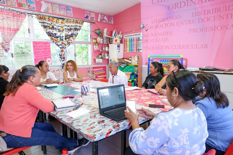 Participan más de 10 mil escuelas de educación básica en consejos técnicos