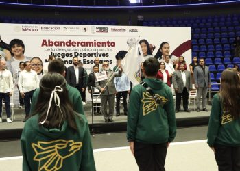 Realiza SEP abanderamiento de delegación para Juegos Deportivos Nacionales Escolares