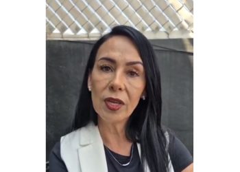 Teté Ortiz, regidora de MC, arremete contra el senador Néstor Camarillo, «No aporta y avergüenza a los ciudadanos»