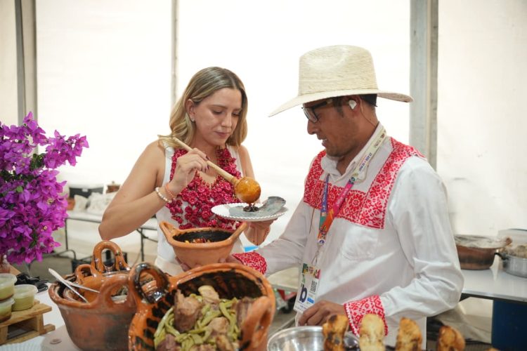 Cocineras tradicionales celebran a la cocina poblana en la Feria 2026