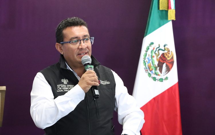 Impulsa Congreso del Estado foro para fortalecer la dignidad y protección del magisterio poblano