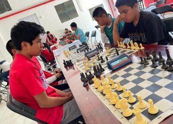Destacan jóvenes en eliminatoria de ajedrez