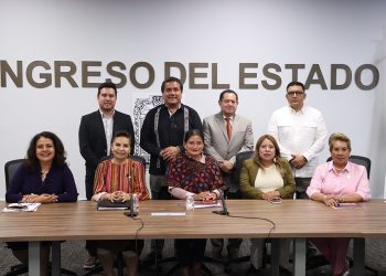 Comisión del Congreso aprueba exhorto para capacitar al personal de salud en lenguas indígenas