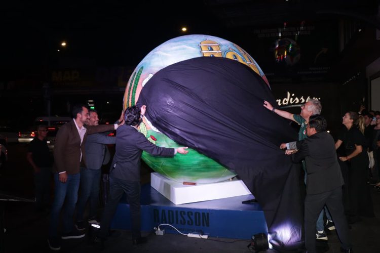 Develan balón mundialista en el Hotel Radisson