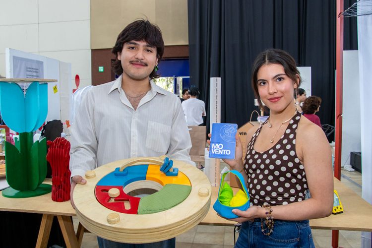 MOVENTO, el producto que busca fomentar la movilidad y autonomía de personas adultas mayores