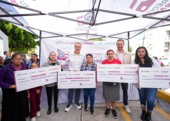 Entrega Pepe Chedraui cheques de “Tu Crédito Imparable” en el «Día del Pueblo»