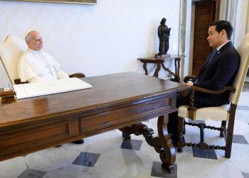 Rubio se reúne con el Papa para limar asperezas