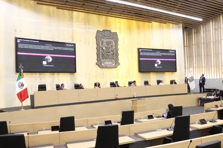 Aprueba Congreso del Estado concesión para usar, explotar y aprovechar parabuses de la ciudad de Puebla