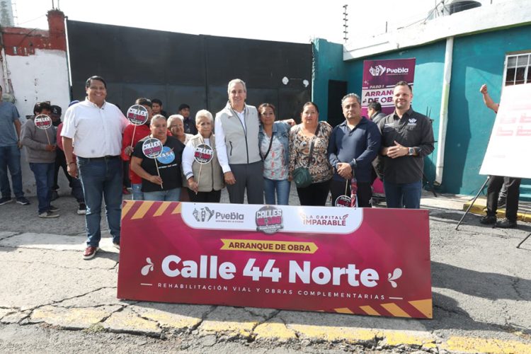 Encabeza Pepe Chedraui trabajos de rehabilitación vial en la colonia San Luis Gonzaga