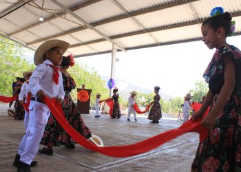 La cultura es nuestro regalo: edil de Tecomatlán