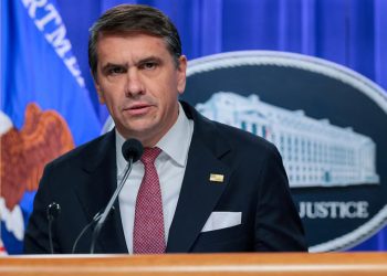 Departamento de Justicia de EU hace esfuerzos para eliminar corrupción en el Gobierno de la Presidenta Sheiunbaum: Todd Wallace
