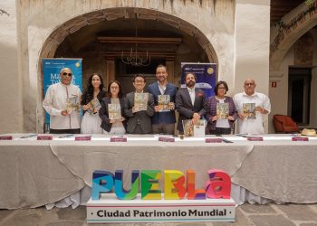 Destaca gobierno de Pepe Chedraui promoción de ciudad de Puebla entre turistas asiáticos