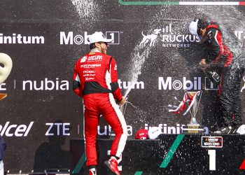 Vences y Richards firman un gran fin de semana con podio y victoria en Puebla