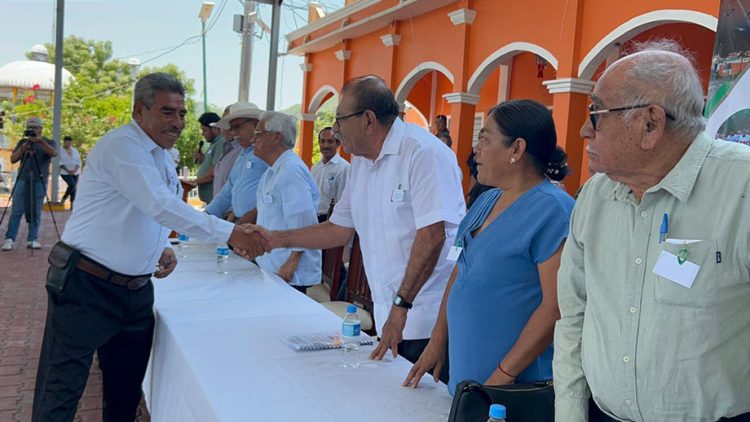 Edil de San Miguel de Lozano rinde su 1º informe de gobierno