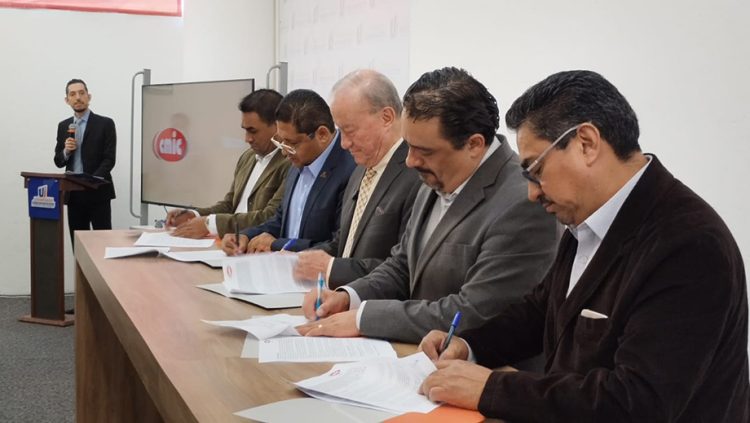 CMIC Puebla y la Universidad Interamericana firman Convenio de colaboración